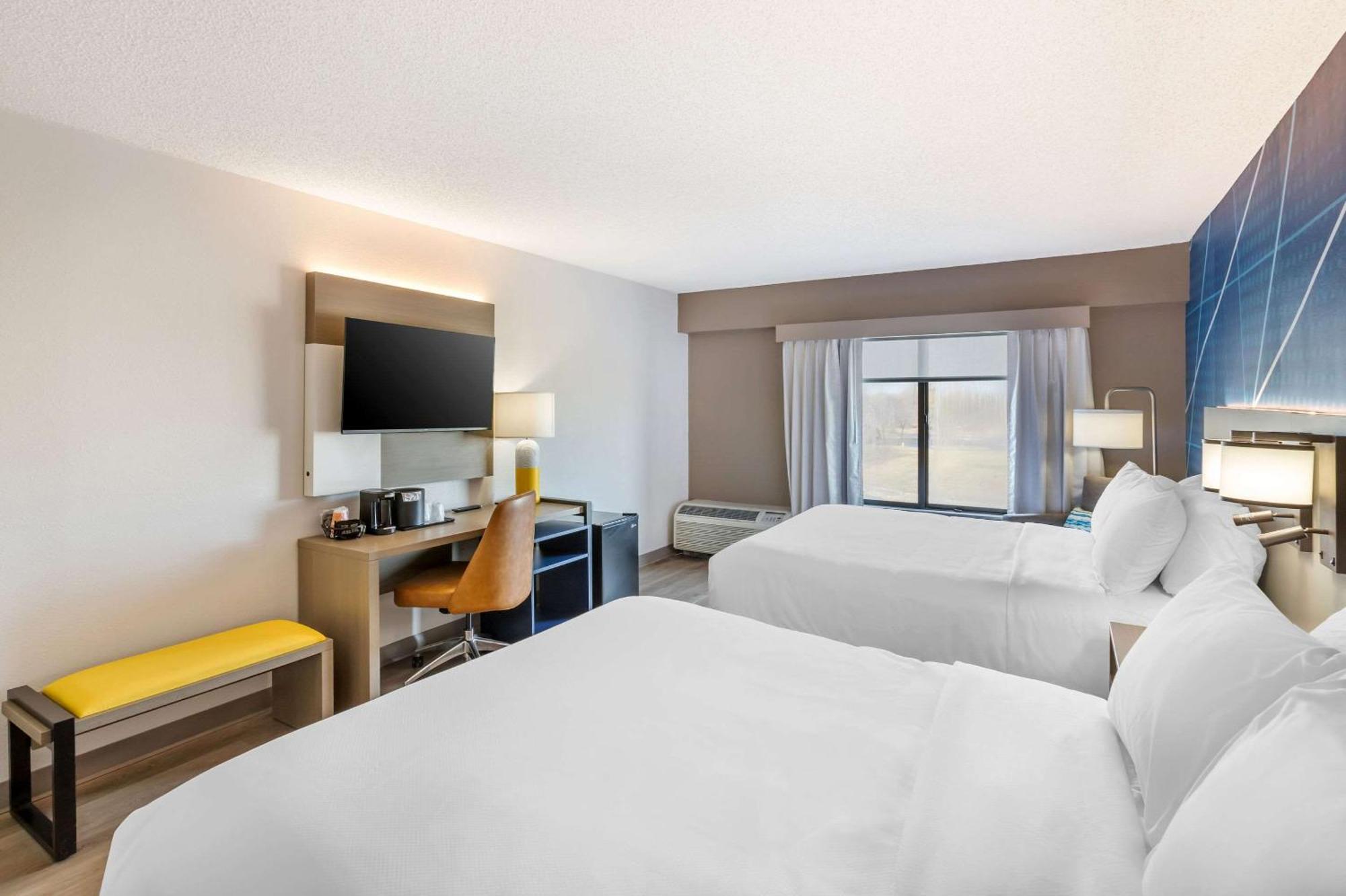 Comfort Inn & Suites Arlington Heights - Buffalo Grove Екстериор снимка