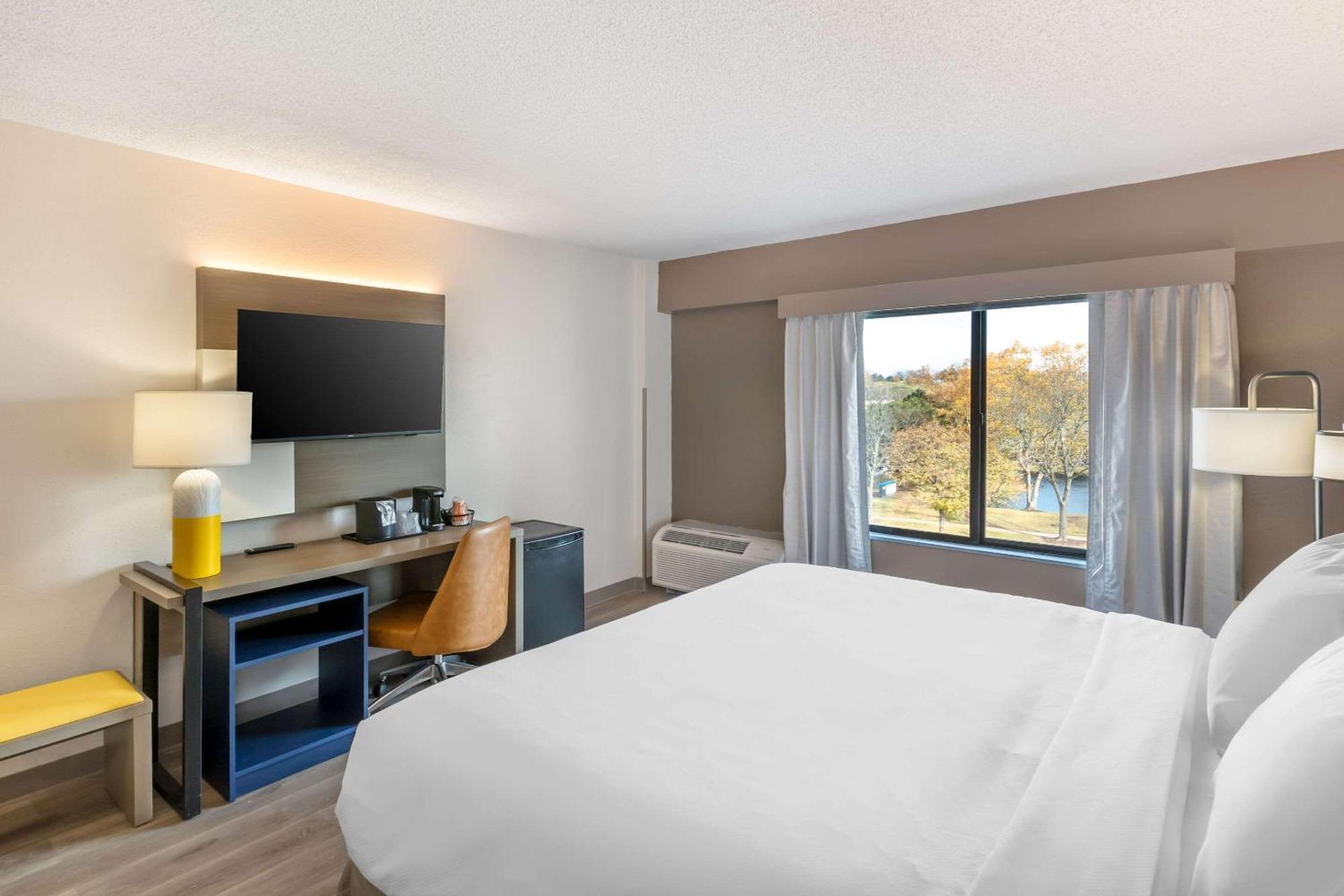 Comfort Inn & Suites Arlington Heights - Buffalo Grove Екстериор снимка
