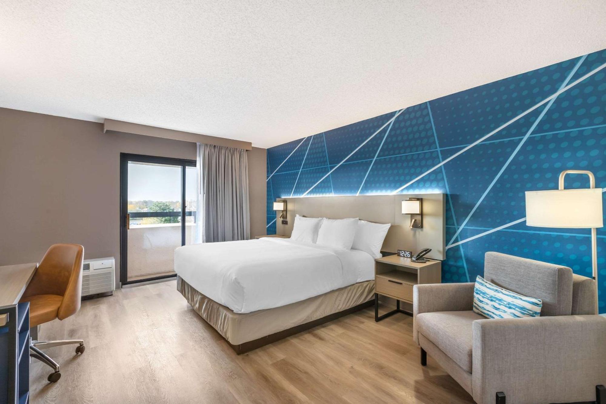 Comfort Inn & Suites Arlington Heights - Buffalo Grove Екстериор снимка