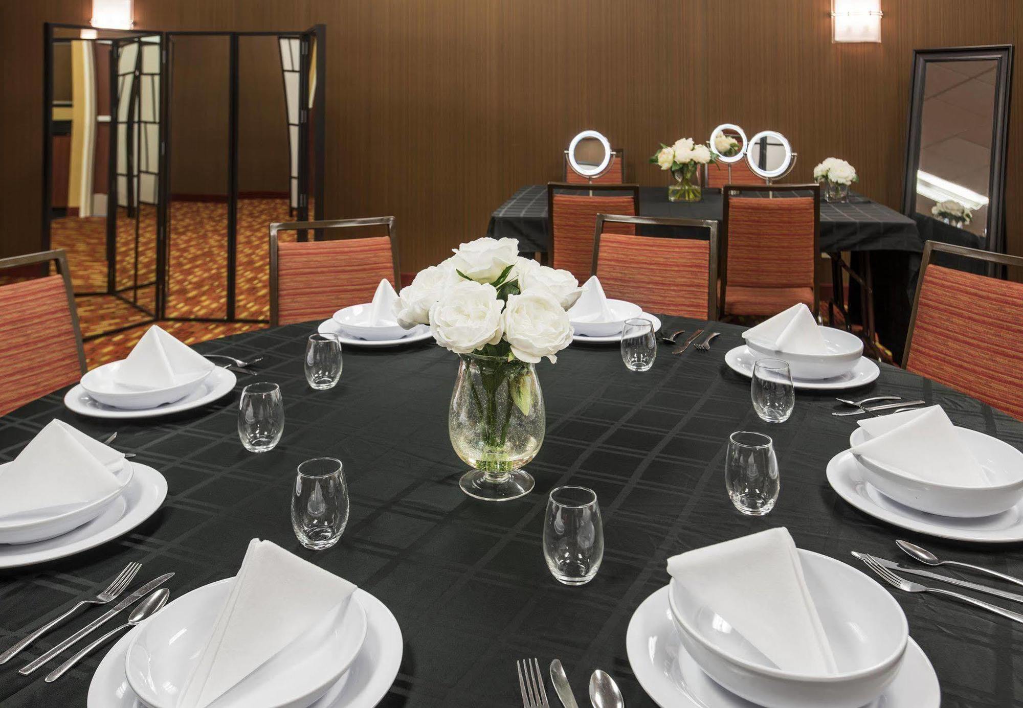 Comfort Inn & Suites Arlington Heights - Buffalo Grove Екстериор снимка